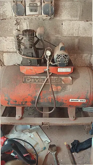 devilbiss air compressor 20 gallon must come pick it up